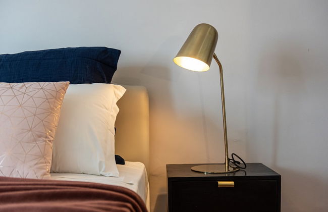 JOIVY Sophisticated Flat W/ Desk - Foto 7