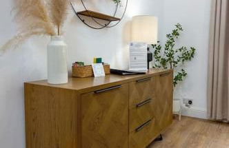 The Stylish 3-Bedroom Maisonette Retreat - Photo 5