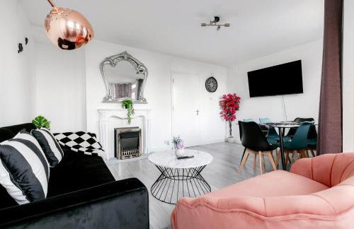3BR Off A13 , Sleeps 6, 2mins to Langdon DLR,Free Parking - Photo 7