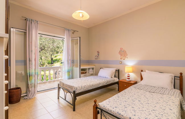 The Olive Grove Cottage by Konnect, 2.5 km from Ipsos - Foto 10