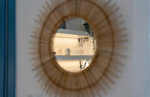 Mosaic Luxury Home - Photo 8