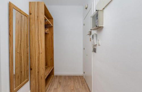 Poble Sec 3BR 2BA Balcony Sleeps 7 - Photo 15