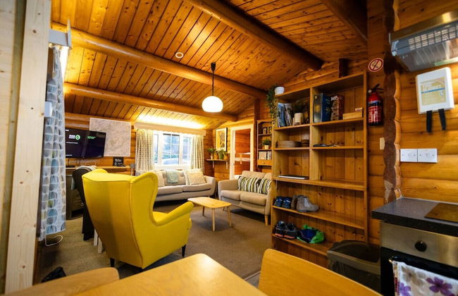 Rural 3 Bed Log Cabin Getaway - Foto 8