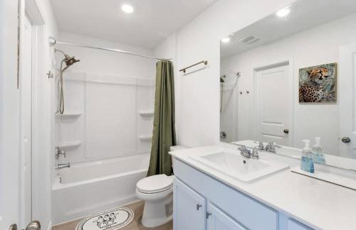 Modern Cozy Home - Gym - Quiet Street - Sleeps 4 - Foto 27