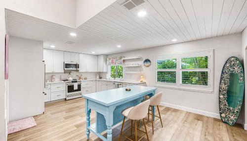 Salt & Sand on Catamaran - Photo 3, stove, dishwasher