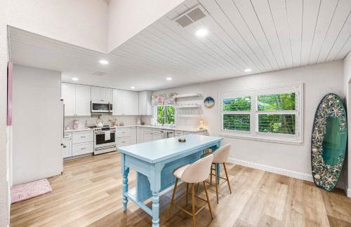 Salt & Sand on Catamaran - Photo 3