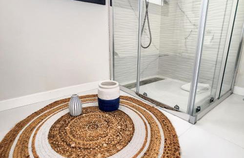 Noah - Private Sunset Hideaway by LovelyStay - Photo 32