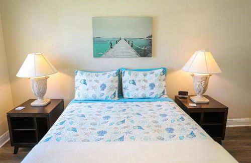 Tradewinds Retreat - Pool, 15 min to Clearwater Beach - Foto 12