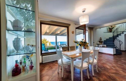 Panoramic Villa Overlooking The Aeolian Islands - Foto 13