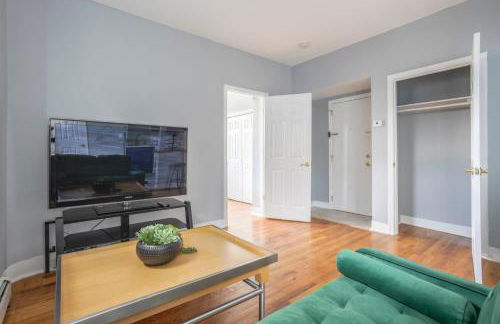 One BR near Metlife with Laundry & Parking - Foto 11