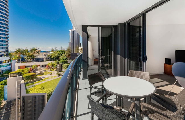 Peppers Broadbeach - Photo 78