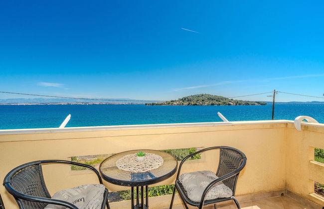 Apartment for 4 Persons, by the sea and With Beautiful View - Foto 1