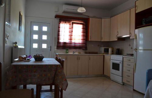 Spacious 1 bedroom apartment 2 km to Pessada beach - Photo 10