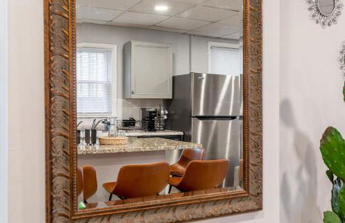 Updated 3BR 2BA Apartment Near NYC Airport - Foto 30