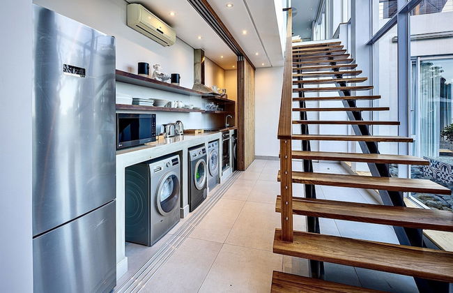 YOLO Spaces – The White House Boutique Villa - Foto 24