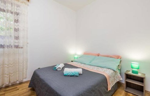 2 Bedroom Gorgeous Home In Veli Brgud - Photo 22