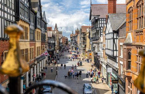 *NEW* Little Pyecroft House, Chester - Photo 59