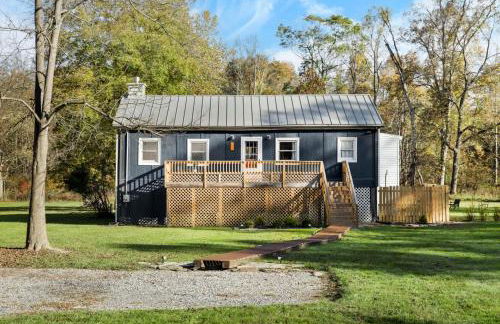 Riverfront w Deck Grill Fire pit & Climbing Wall - Photo 6