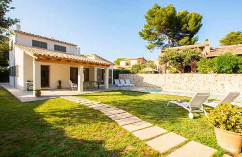 Villa with pool near the beach in Cala San Vicente by Renthousing - Photo 7