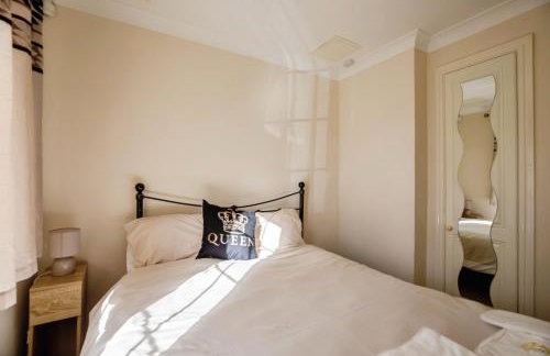 Spacious 2-Bed Family Flat in Wimbledon Near Tube - Foto 6