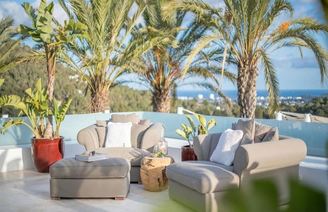 Villa With Multiple Outdoor Terrace - Foto 36