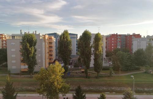 Apartman Zelena Oaza-SelfCheckIns parking free - Photo 12