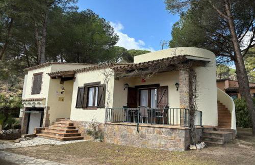 Casa con Gran Jardín Privado y Piscina Comunitaria en Torroella de Montgrí - ES-323-44 - Foto 9