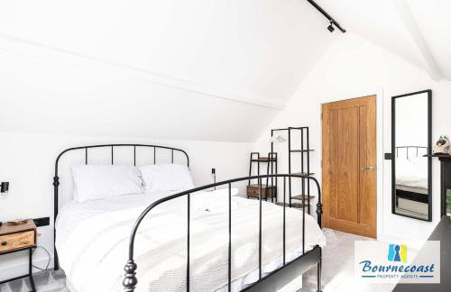 THE HIDE OUT by BOURNECOAST - A Stylishly Furnished Apartment with Parking - FM8444 - Foto 2