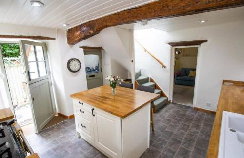 Beautiful Cotswolds Cottage & Garden - Foto 13