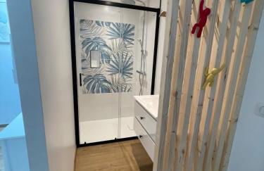 La Remise des Amis - Proche du centre du village - Foto 13