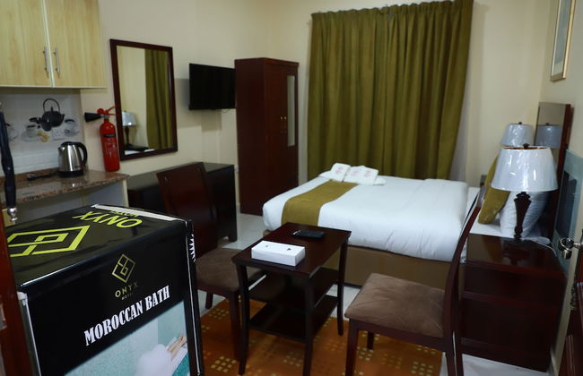 ONYX HOTEL APARTMENTS - Photo 25