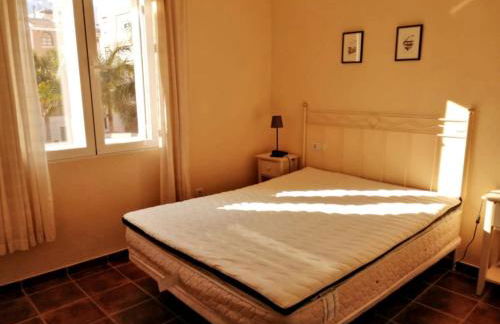 At the center & very close to the Paseo beach, with double garage, renovated and fully equipped apartment - Photo 33