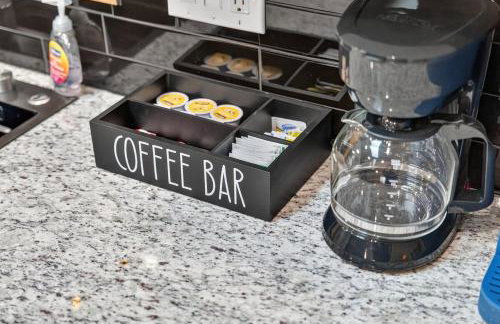 Hot Tub, Heated Pool, Games, Photo-worthy murals! - Foto 23