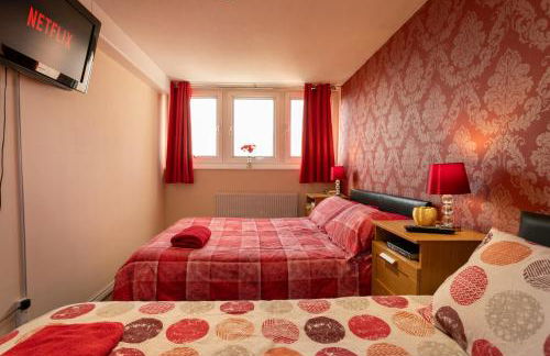 City Centre - Next to Hilton Hotel - Victoria Centre 2 Bedrooms Apartments - Close to Theatre Royal - in Victoria Centre Shopping Centre - 24 Hours Access - Parking Cars or Vans from Five Pounds a Day - Onsite Parking from Ten Pounds a Day - Foto 72