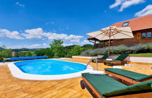 2 Bedroom Amazing Home In Lepoglava - Foto 8