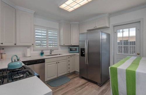 The Pink Cactus - Desert Retreat - Luxe Pool, Golf & Game Room - Foto 7