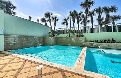 Walk to Galveston Beach Family Condo with Pool - Foto 24