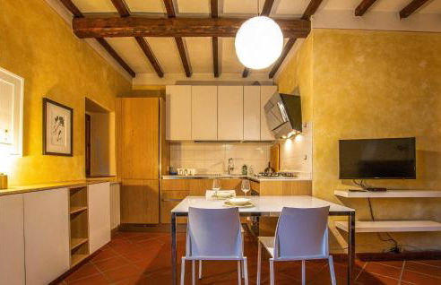 Cozy Apartment In Montespertoli - Foto 9