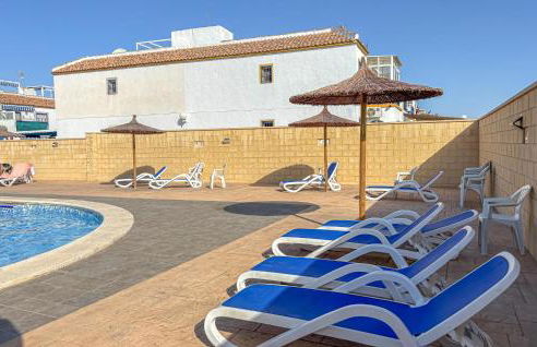 2 Bedroom Stunning Home In Torrevieja - Foto 13