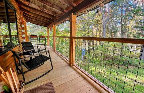 5R Cozy log chalet in fantastic location. Ski, snowshoe, fish, explore! AC, pet friendly! - Photo 76