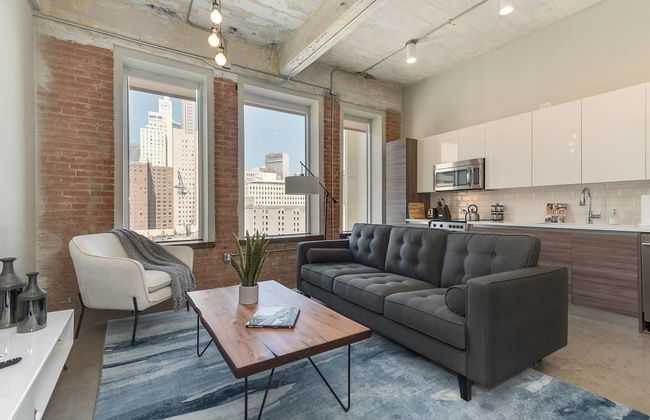 Brand New Stunning Unit Downtown - Foto 1