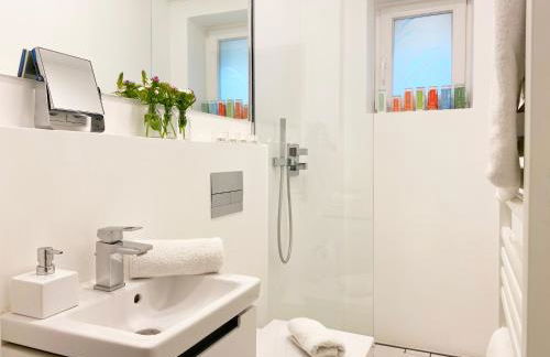 White Apartment Hamburg - Foto 23