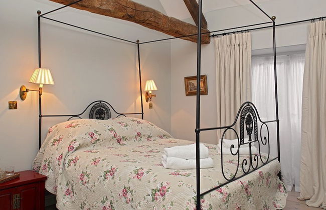 Shipton Cottage - Photo 5