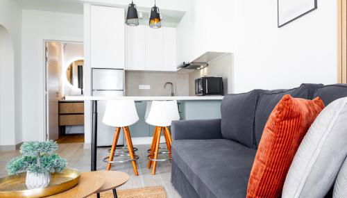 Spacious apartment with ocean view - Photo 5