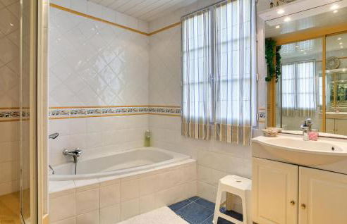 3 Bedroom Awesome Home In Vernon - Foto 21