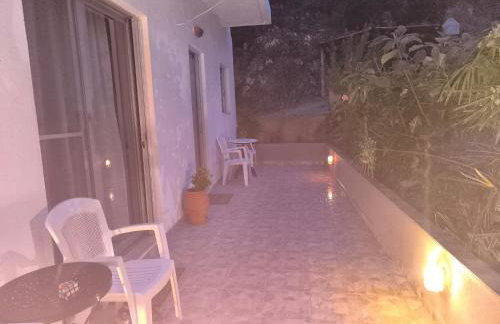 Mary's house - Photo 15