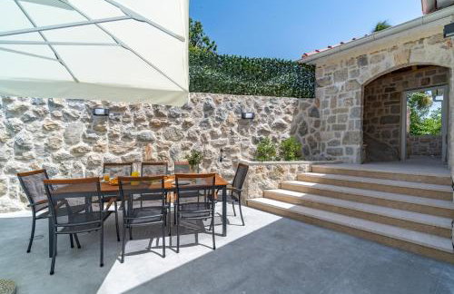 Villa KING with private pool with hydromassage, 4 bedrooms, 3km from sea and town Omiš - Foto 11