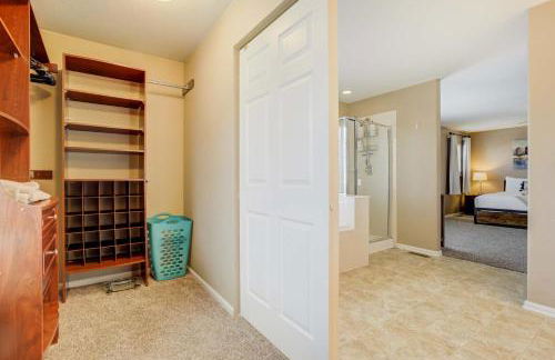 Silver Outpost Near Peterson SFB & Game Lounge - Foto 36