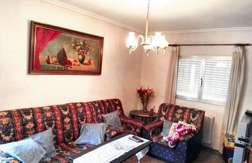 Charming House in Rada with Fenced Garden - Foto 9