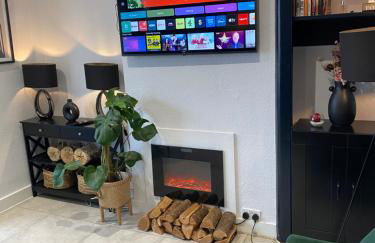 Elegant 2 bedroom Flat in Dartford - Kent - Photo 3